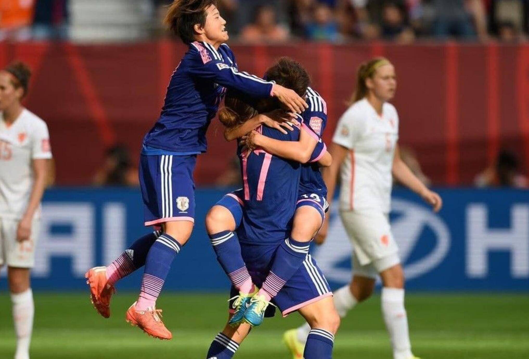 竞技巅峰，女足巡回赛精彩继续的简单介绍