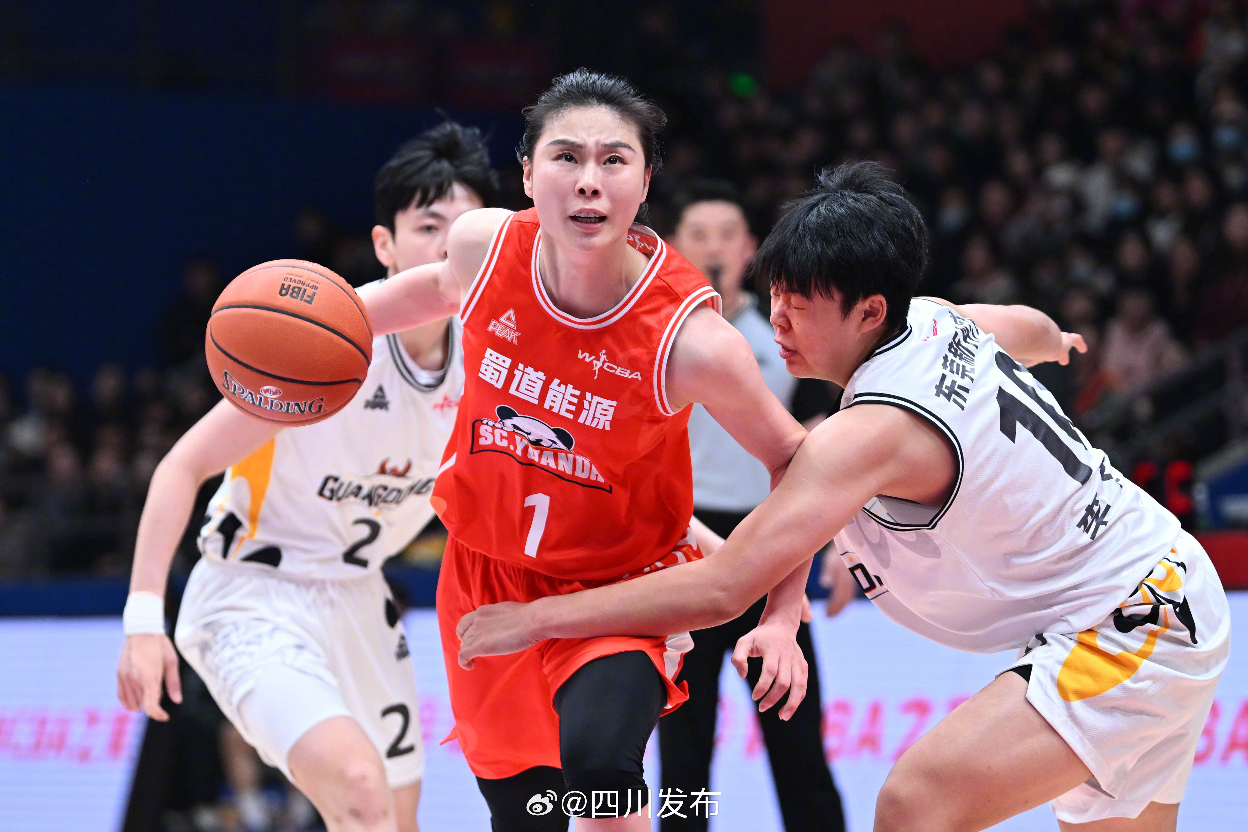 包含四川队凭借个人突破，成功摘得胜利的词条