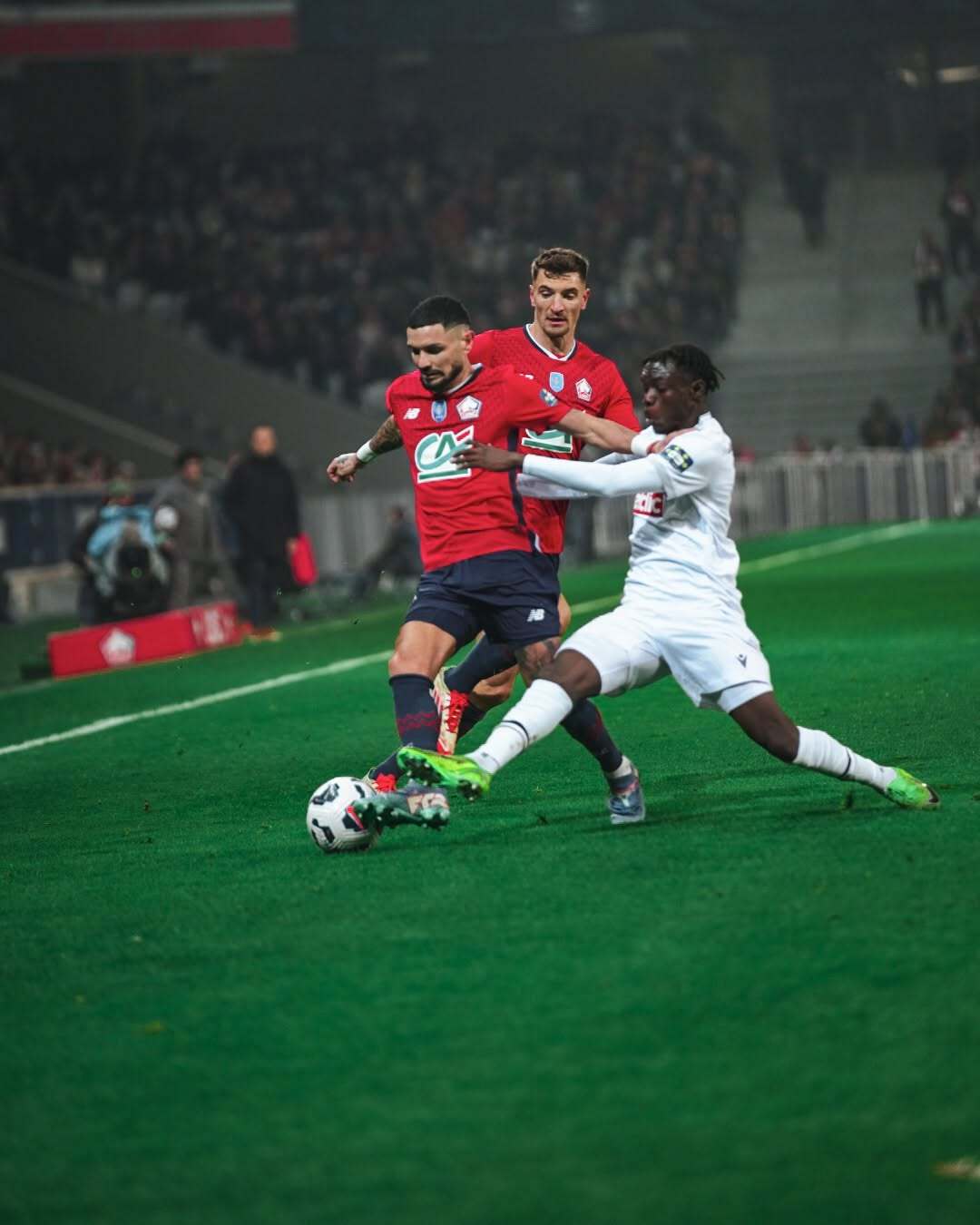 DB彩票-里尔中场控制比赛，助球队实现连胜