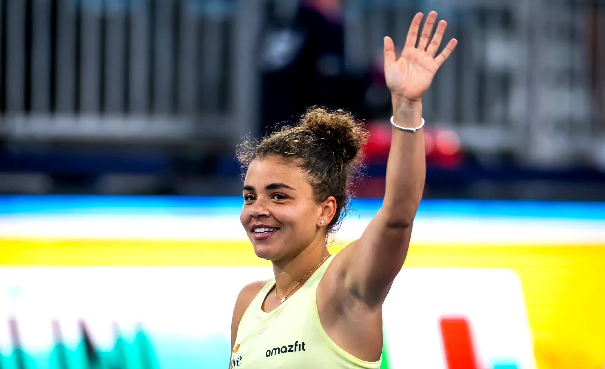 DB彩票平台-美国女足在北美洲杯半决赛中逆转加拿大，挺进决赛