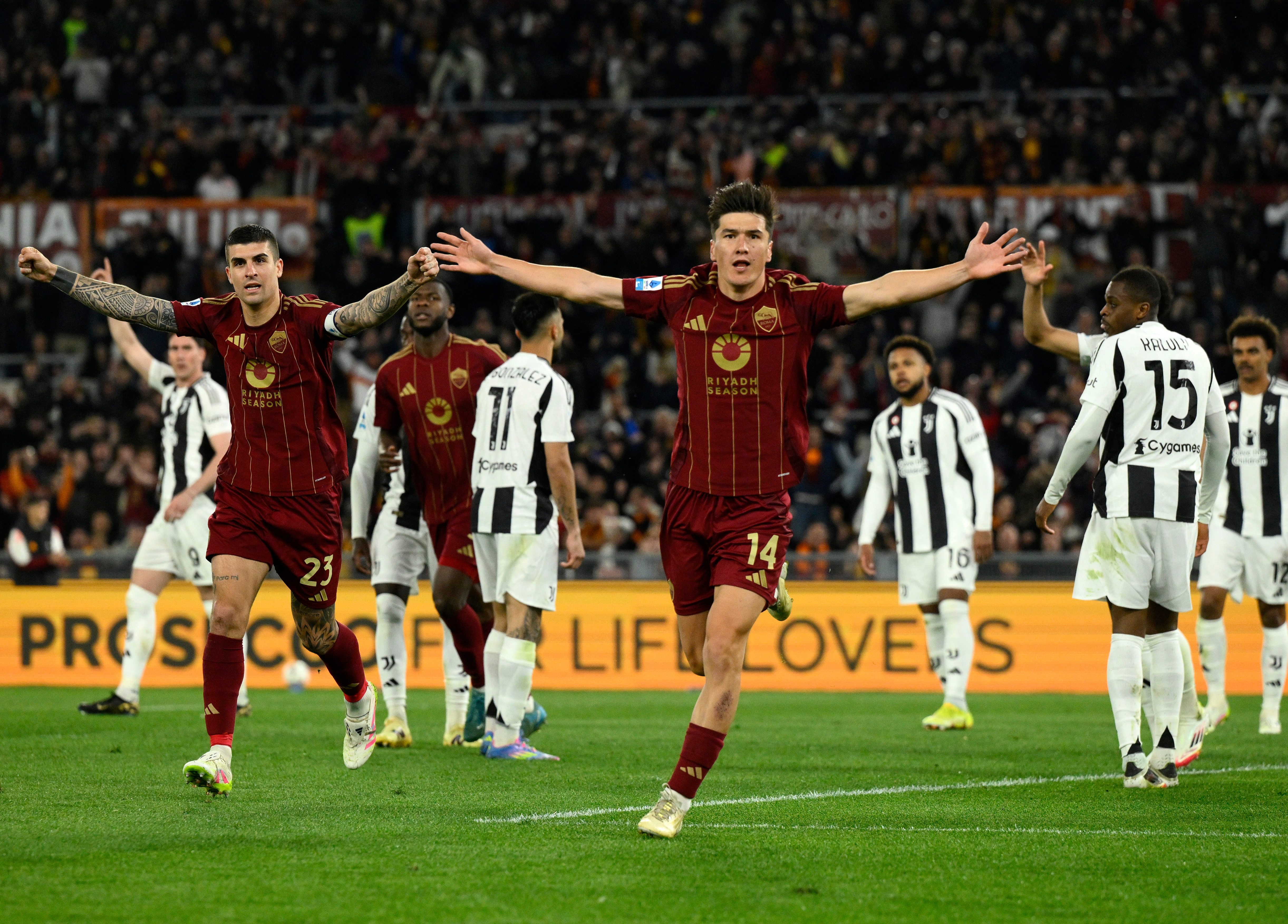 欧预赛意大利对阵希腊，备战备受期待