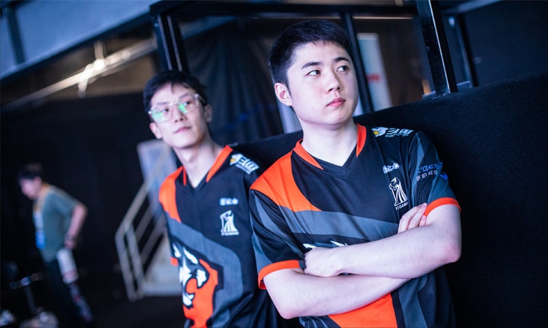 兽突团队再夺冠，稳固领先地位