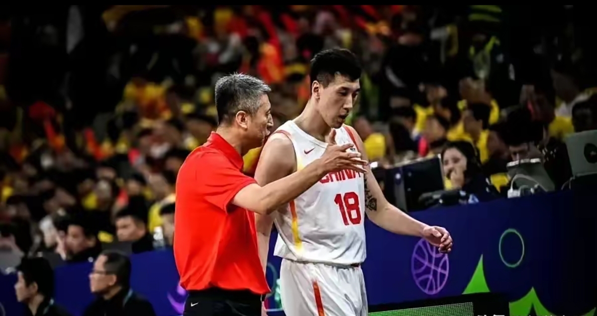 重庆男篮在比赛中打出最佳状态，赢得胜利