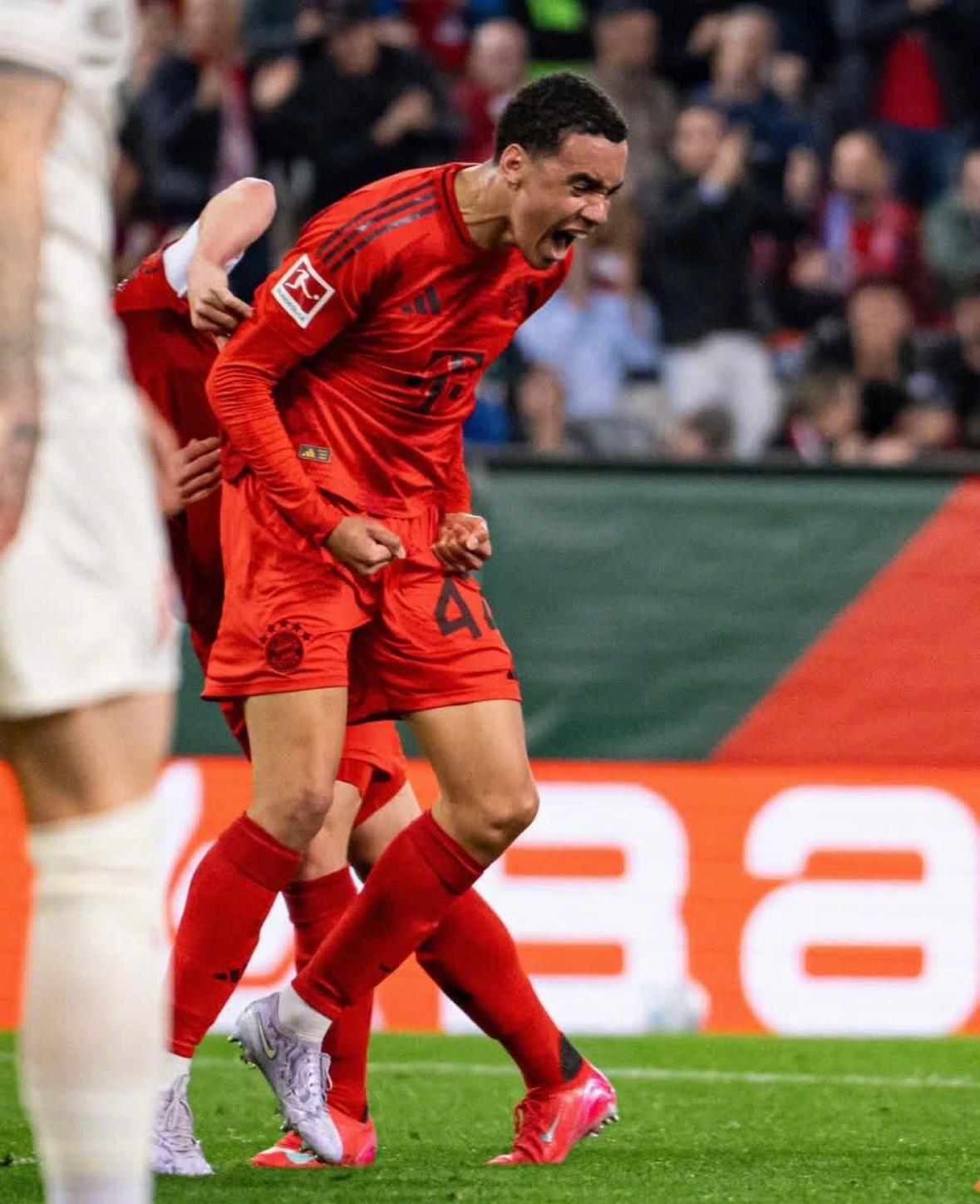 DB彩票官网-拜仁慕尼黑夺冠在望，稳坐积分榜首