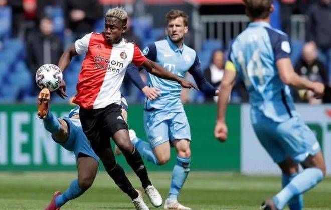 -里尔队在比赛中表现出色，获得胜利