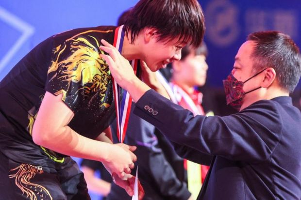 包含暴力克全队备战,争夺联赛冠军的词条 包含暴力克全队备战,争夺联赛冠军的词条