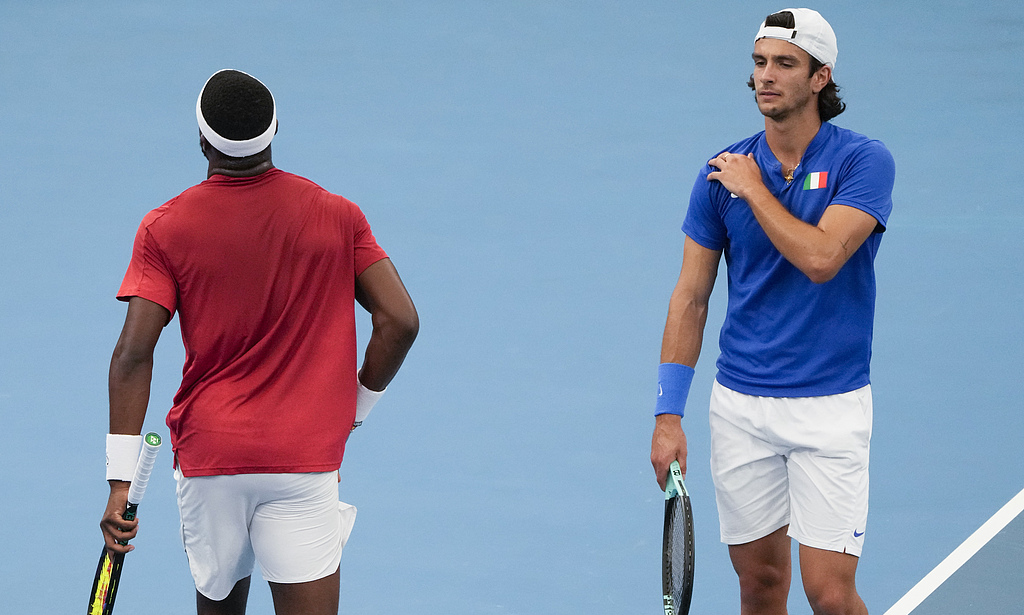 欧洲网球队翻盘西班牙网球队，瓦林卡三分雨点燃全场