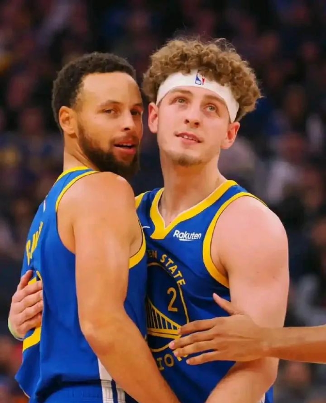 DB gaming-勇士主场力克灰熊，库克轰27分