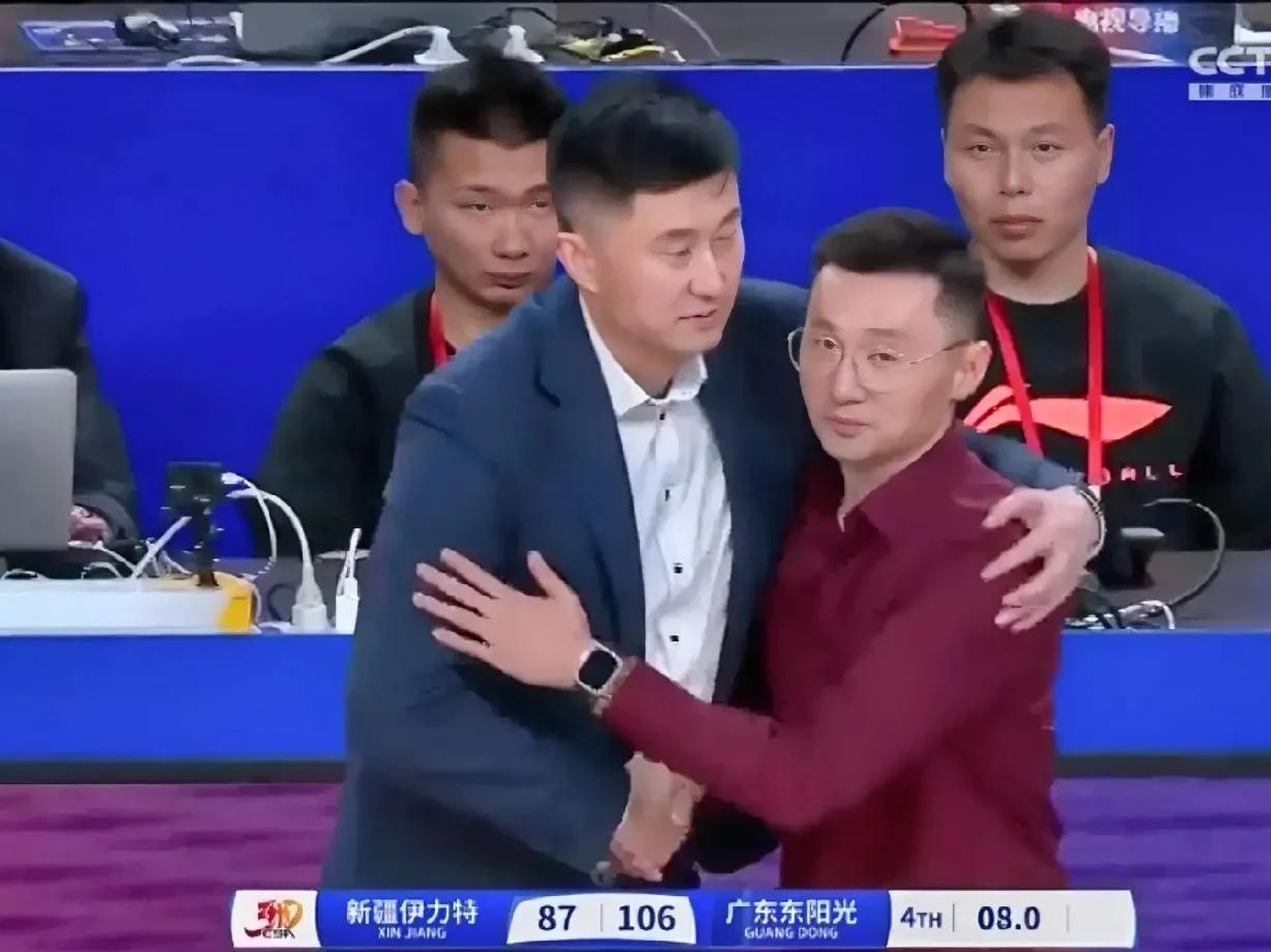 广东不敌新疆遭遇两连败 广东不敌新疆遭遇两连败