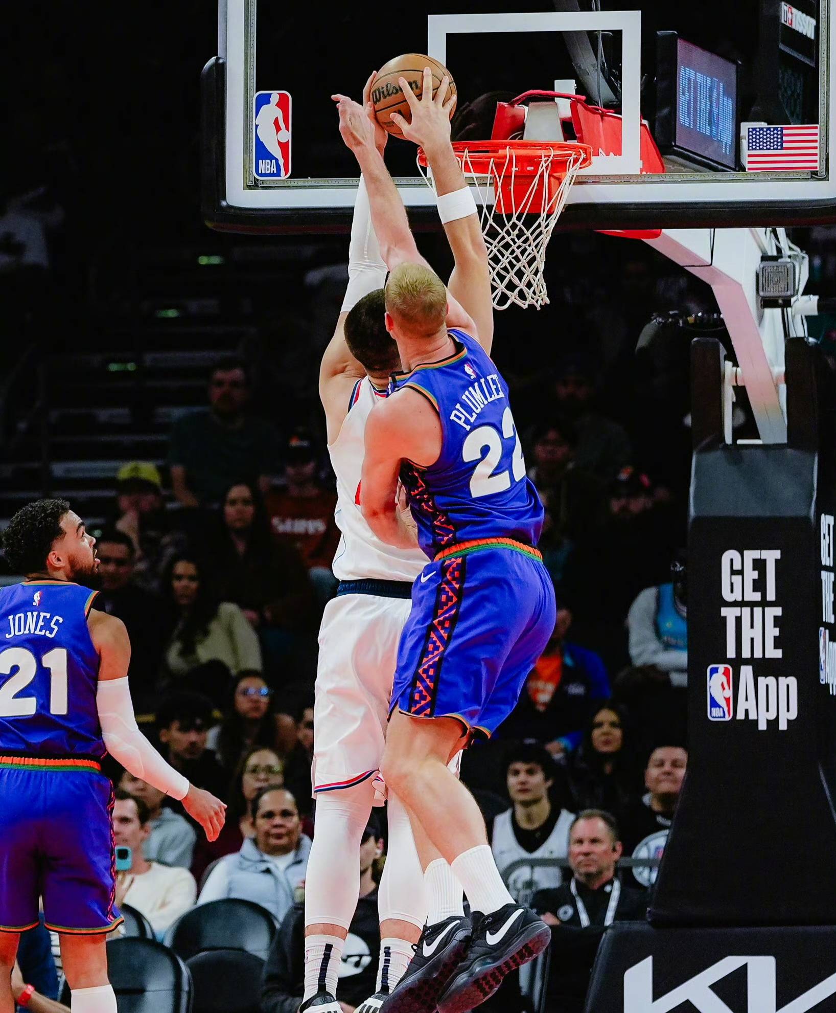 快船再胜太阳,哈雷尔表现强势! 快船再胜太阳,哈雷尔表现强势!