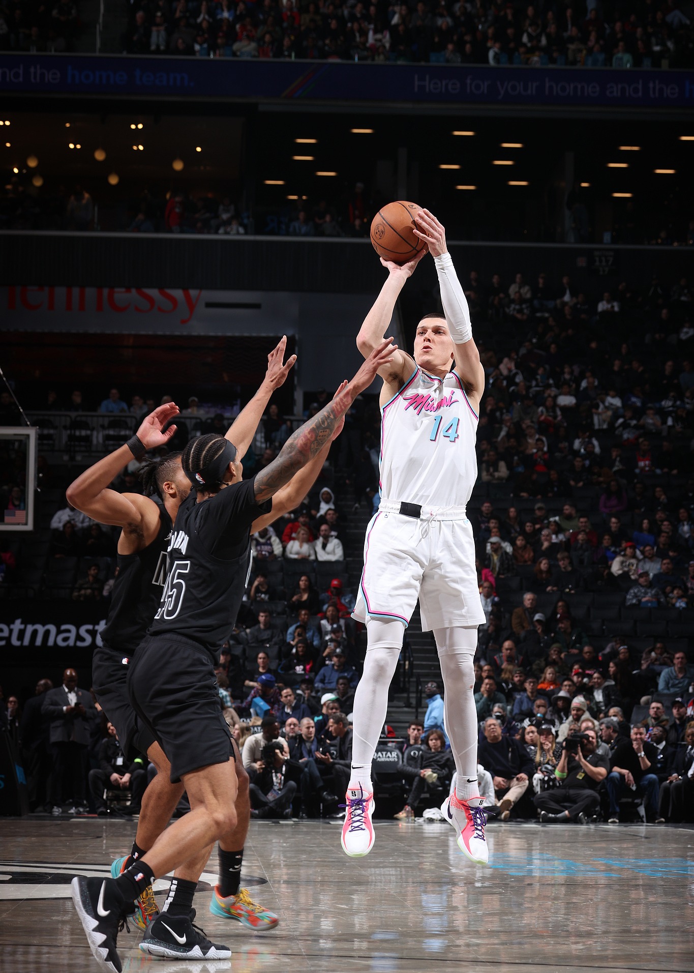 热火再胜篮网：尤度抢射助球队再下一城